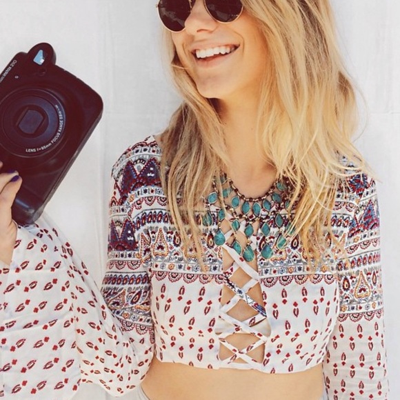 LF Long Sleeve Crop Top - Picture 5 of 5